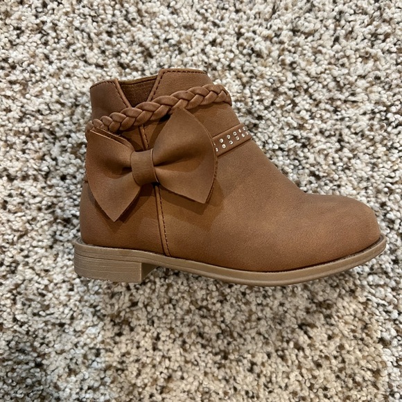Toddler Girl Brown Ankle Boots - Picture 3 of 10